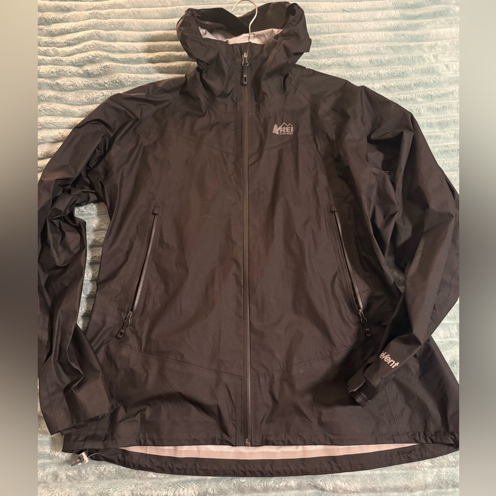REI Co-op women’s rhyolite rain jacket, black, XL